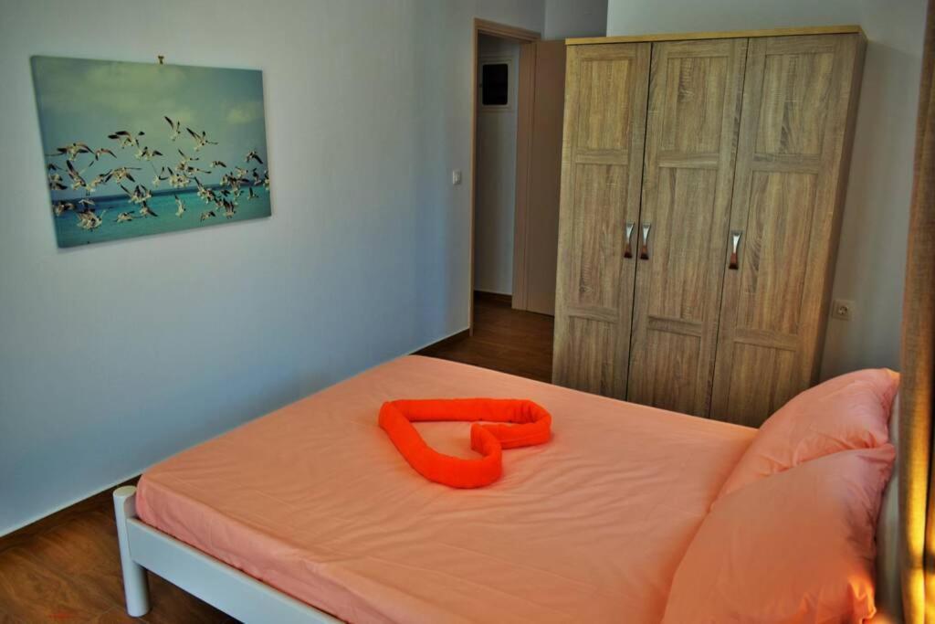 פטיטיריון Meltemi Appartment מראה חיצוני תמונה